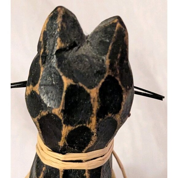 Hand Carved Cat Figure Wooden Black Rustic Distressed Folk Art Raffia Ribbon Vtg - Picture 11 of 16